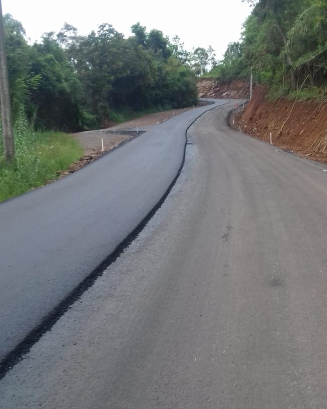 Interior do município de Carlos Barbosa terá várias estradas asfaltadas 