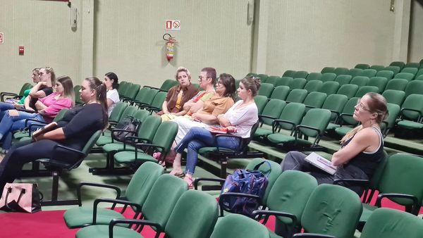 Violência infantil em debate