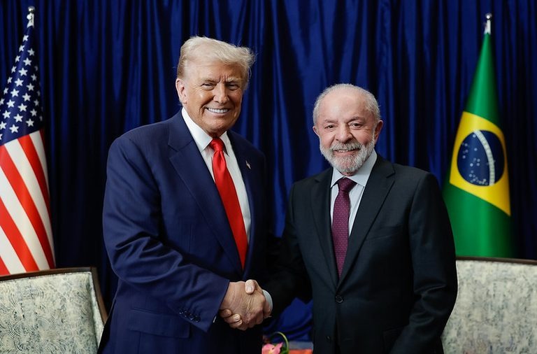 Reunião entre Lula e Trump avança negociação para redução de tarifas