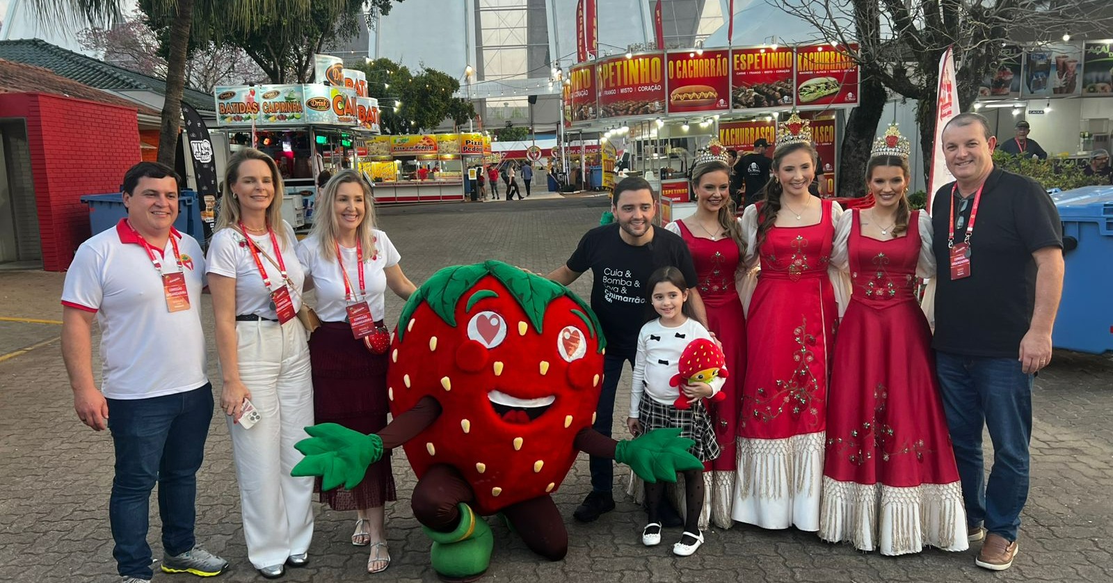 Vice-governador visita a Festa do Moranguinho