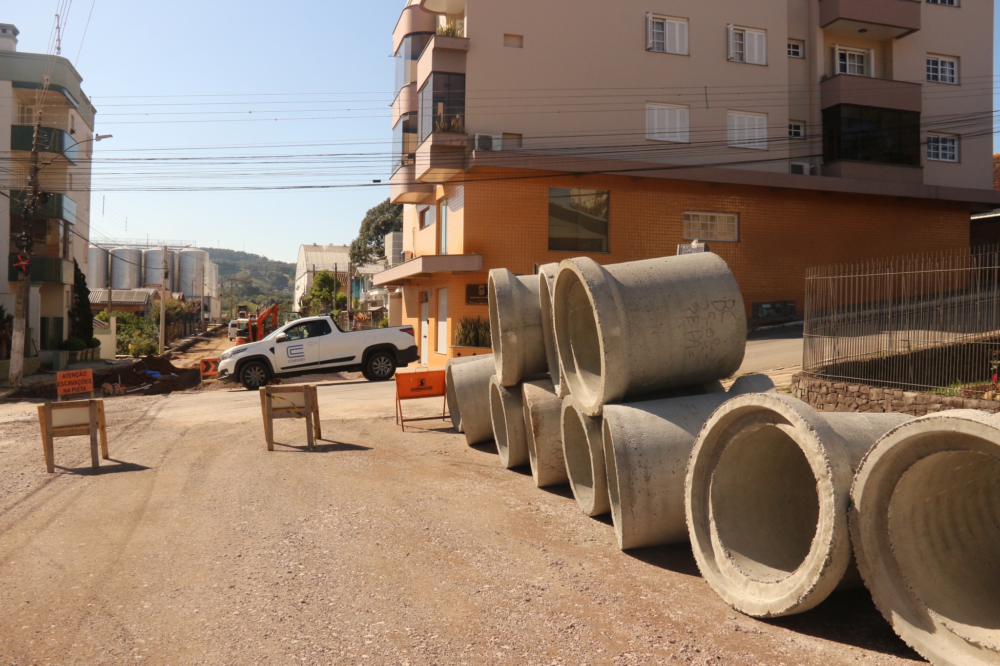 Prefeitura de Garibaldi e Corsan realizam melhorias em dois bairros do município 