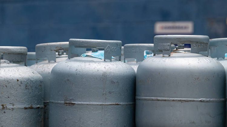 Petrobras reduz preço do gás de cozinha pago pelas distribuidoras a partir desta quinta