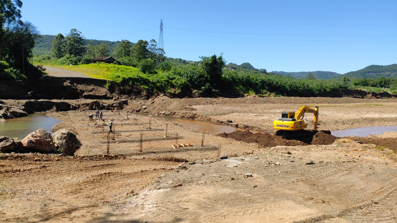 Mais uma etapa na construção da ponte baixa entre Arroio Feliz e Picada Cará
