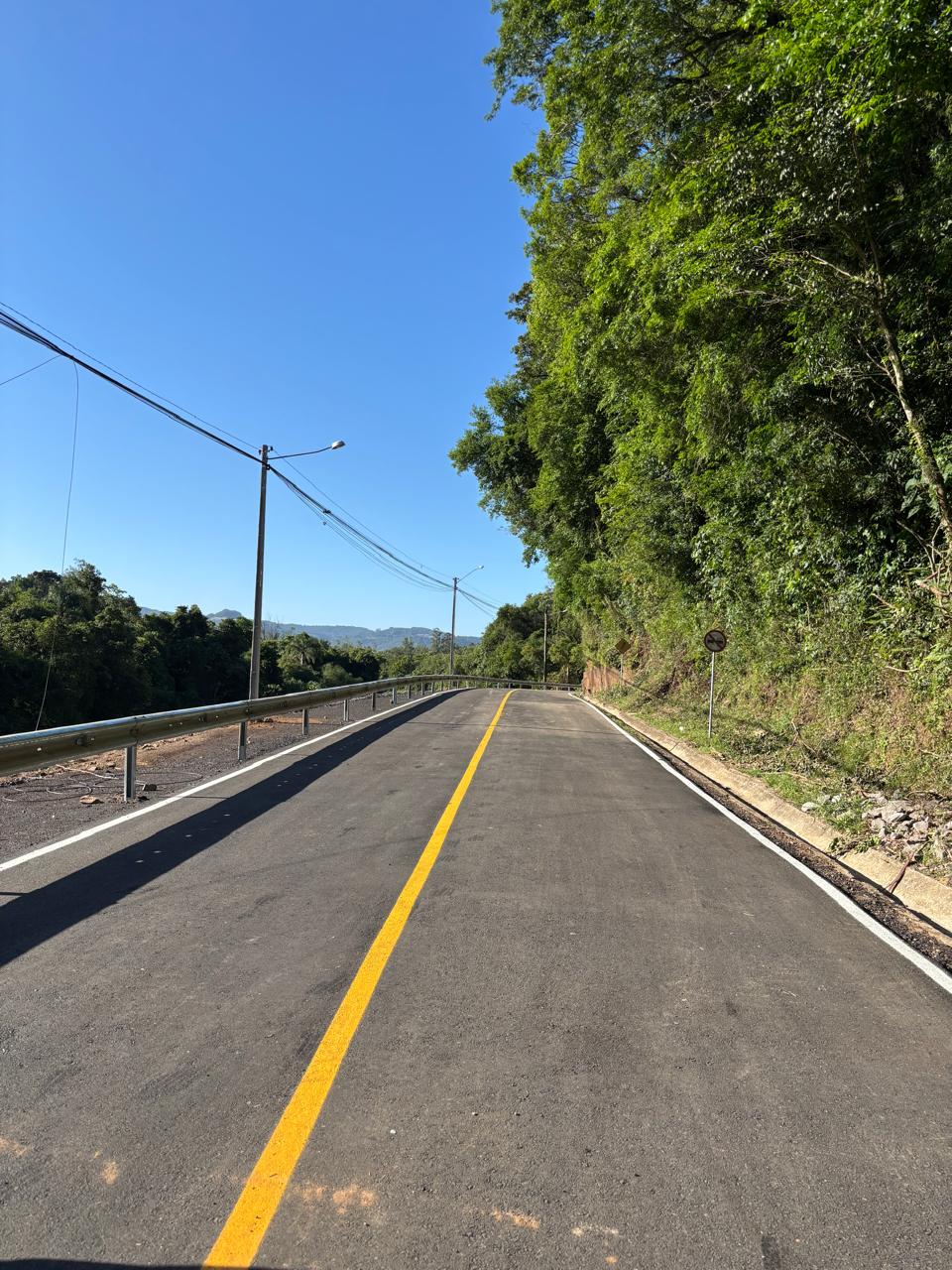 Após obra, trânsito é retomado na Rua Melchior Müller