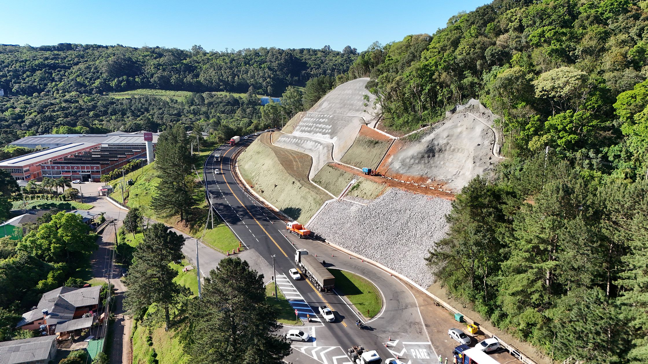 Com aporte de R$ 20 milhões, CSG conclui obra emergencial de estabilização de talude na ERS-122, em Caxias do Sul