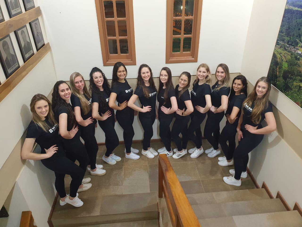 CANDIDATAS SEGUEM EM INTENSA PREPARAÇÃO PARA A ESCOLHA DAS SOBERANAS DE TUPANDI