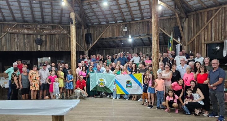  Encontro de cerca de 140 pessoas provenientes de Cândido Godoi e cidades próximas