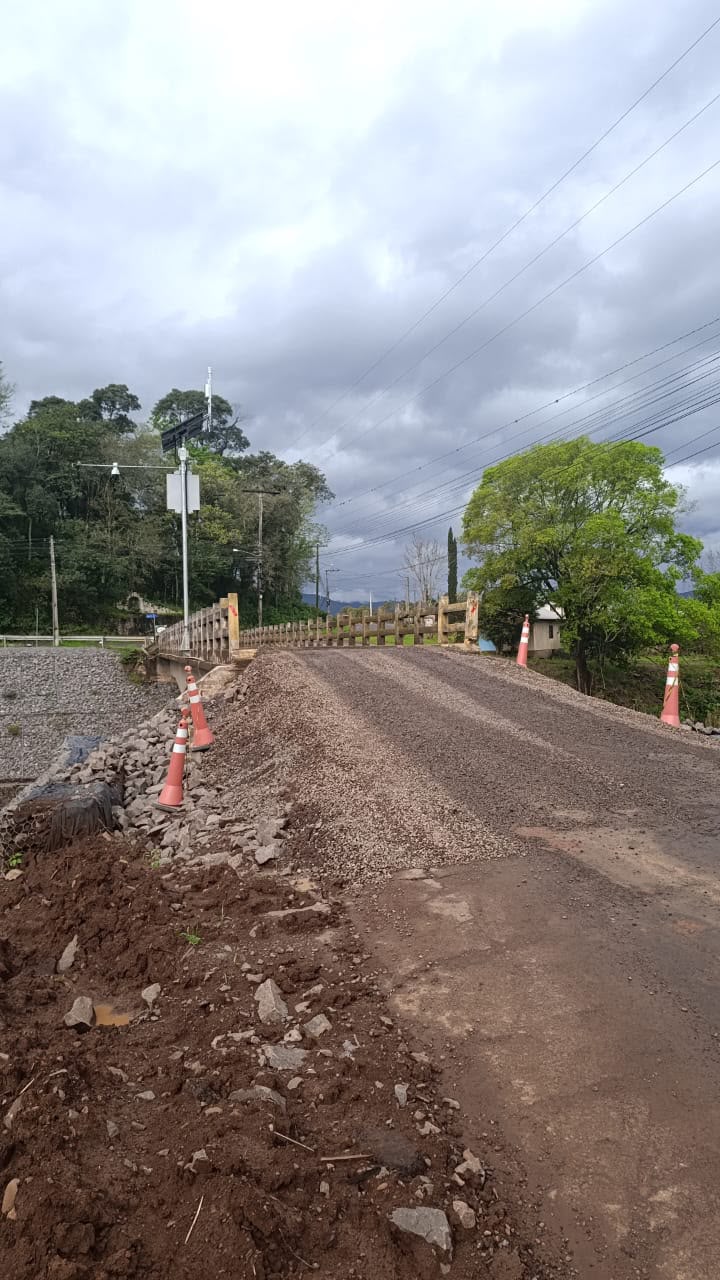Ponte da Rua José Fernando Hartmann será fechada para reparos