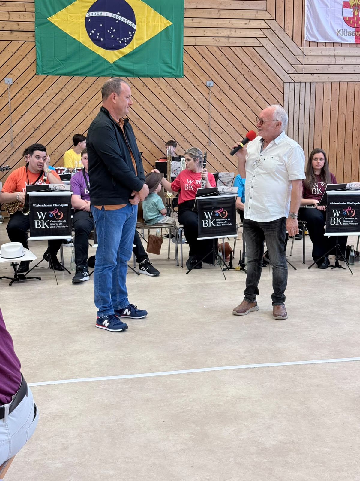 Intercâmbio, cultura e amizade marcam viagem de Bom Princípio pela Europa