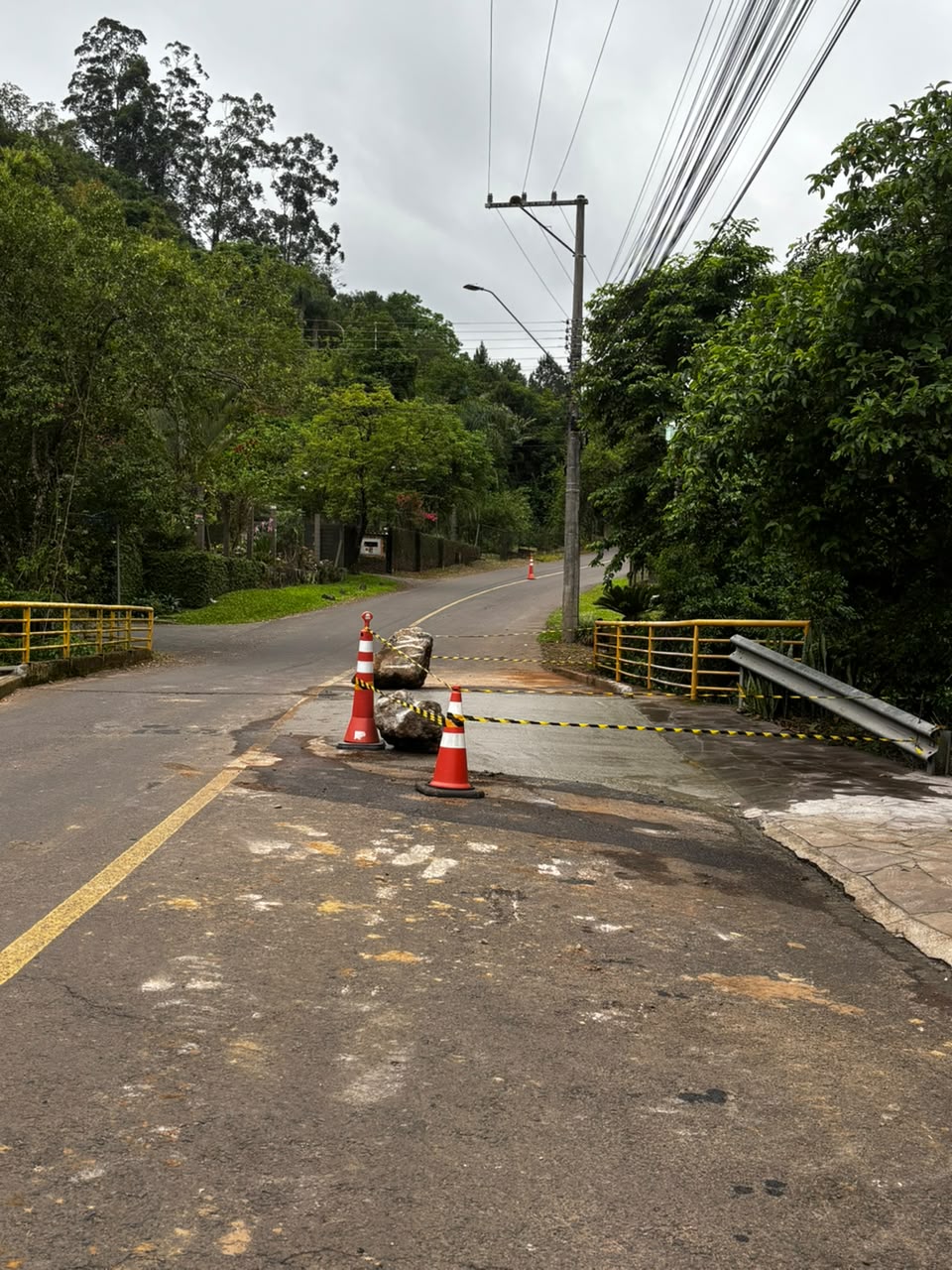 Ponte de Nova Colúmbia segue interditada