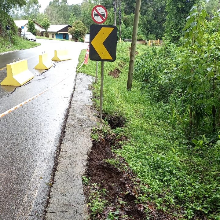 Rua Melchior Müller fica interditada para o trânsito de veículos pesados 