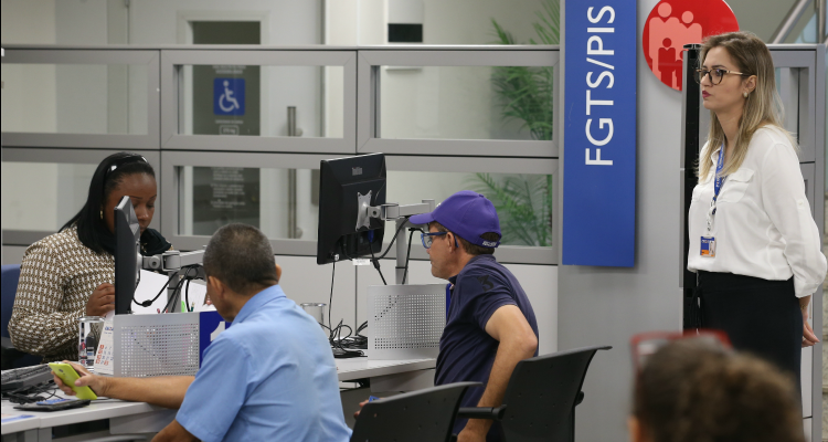 Abono salarial ano-base 2016 do PIS/Pasep ganha novo prazo para saque