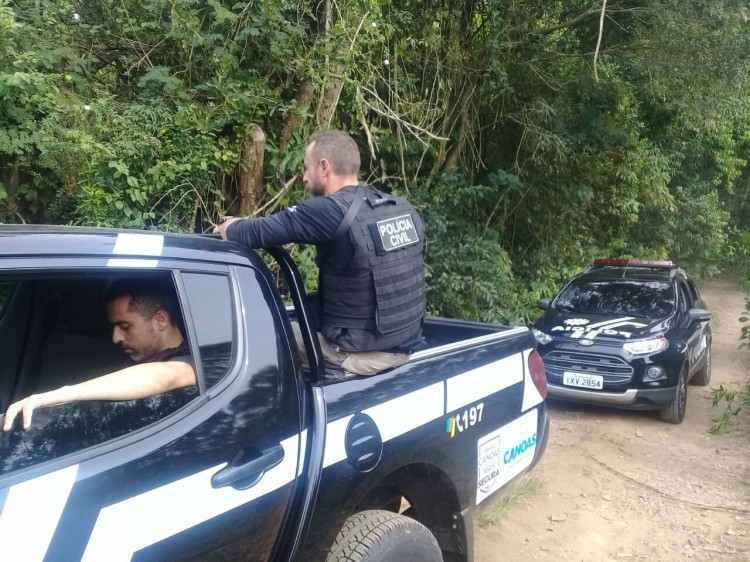 Polícia faz a reconstituição da morte de policial
