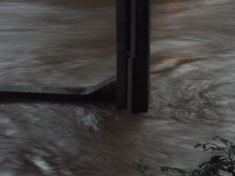 Rio Caí sobe e aumenta o risco de enchente