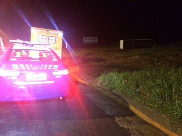 Motorista de Feliz morre em acidente com ônibus
