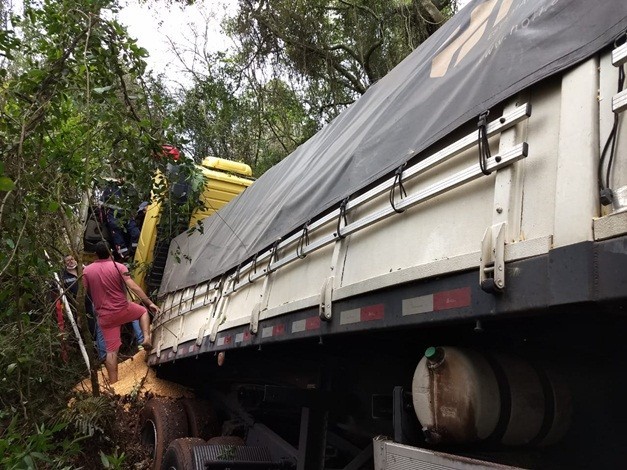 Caminhoneiro montenegrino morre em acidente no Paraná