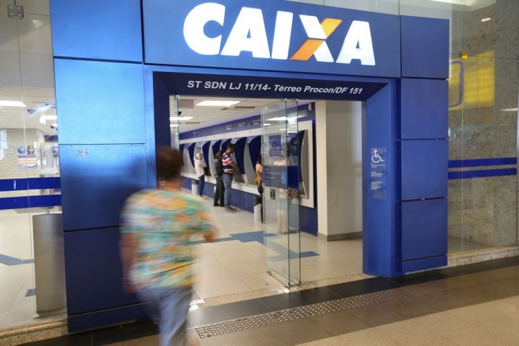 Bancos oferecem isenção de taxa para investimentos no Tesouro Direto