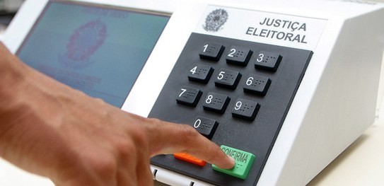 Votação rápida e tranquila neste domingo
