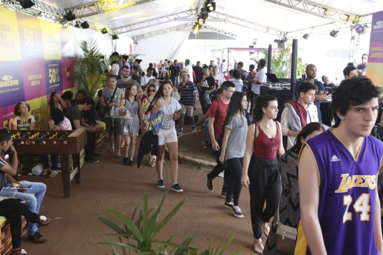 Ipea: 23% dos jovens brasileiros não trabalham, nem estudam