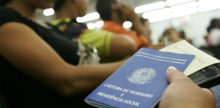 Nascidos em janeiro e fevereiro começam a receber abono salarial