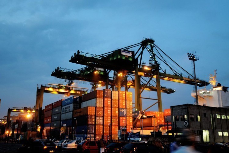 19,3% das empresas brasileiras promovem exportações temporárias