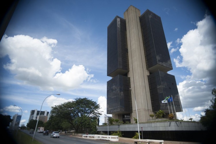 Banco Central mantém taxa básica de juros na mínima histórica, de 6,5% ao ano