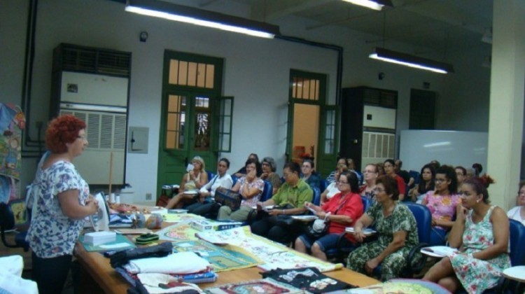 Cursos, palestras e feiras marcam o Dia do Artesão no Rio Grande do Sul