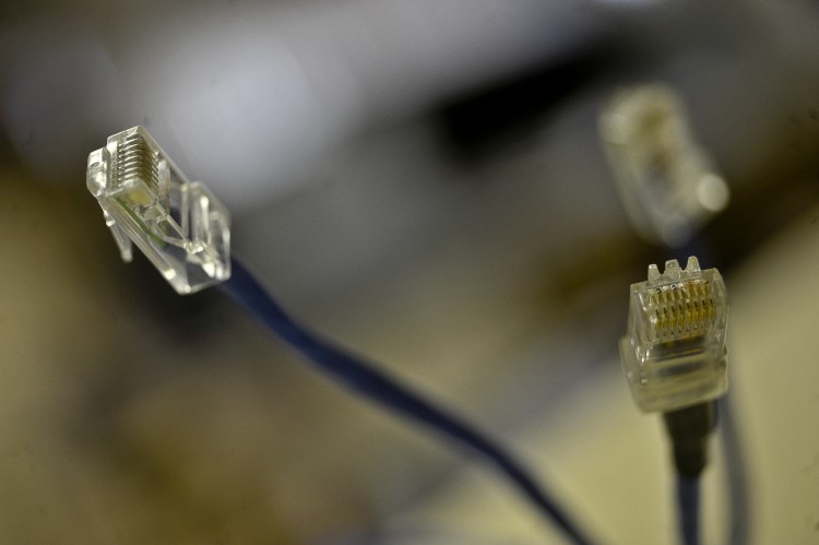Anatel anuncia medidas para banda larga mais acessível