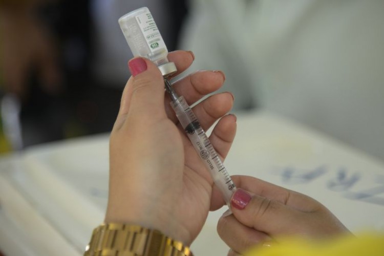 Campanha contra a gripe termina hoje, mas vacinação continua na segunda-feira