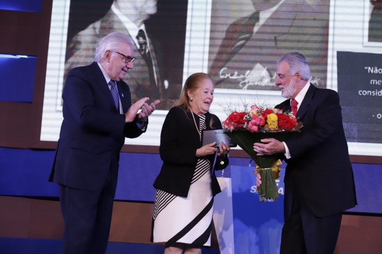 Prêmio Sebrae Prefeito Empreendedor é concedido a 14 dirigentes municipais