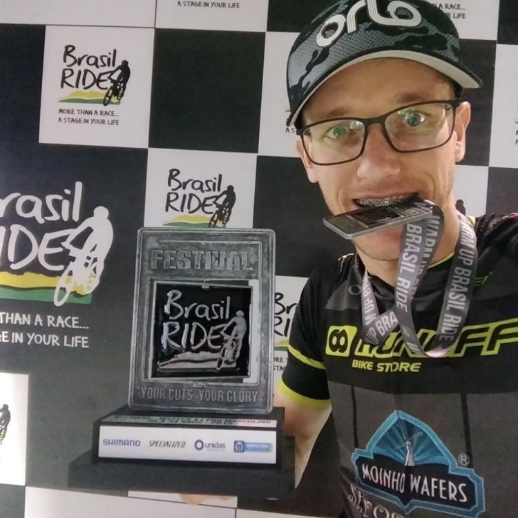 Ciclista bom-principiense Leandro Kuhn é pódio no Festival Brasil Ride