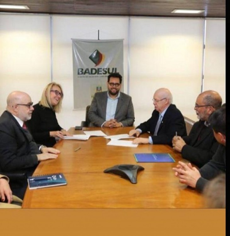 JucisRS e Badesul assinam convênio para consulta online de dados empresariais