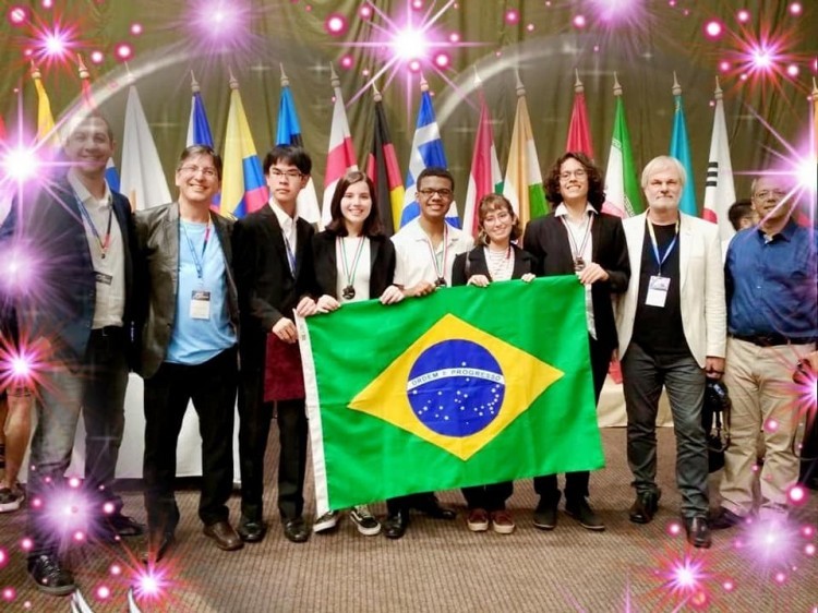 Brasileiros são destaque em Olimpíada Internacional de Astronomia e Astrofísica