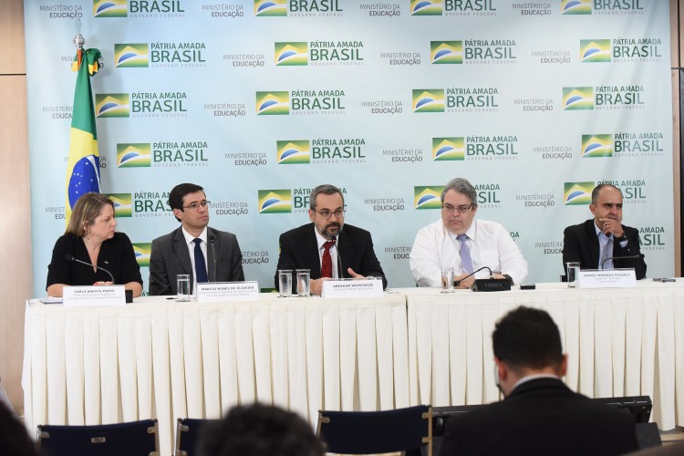 Após instabilidade nos portais, MEC prorroga prazos do ProUni e do Fies