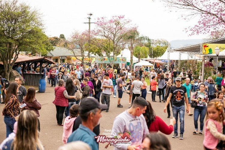 Bom Princípio tem mais quatro dias de 18ª Festa Nacional do Moranguinho