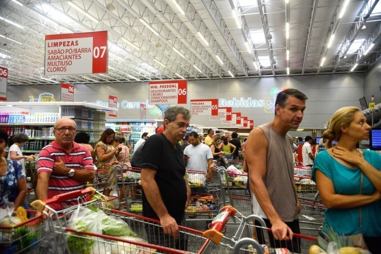 Brasil tem 4,5 milhões de empresas, número em queda desde 2014