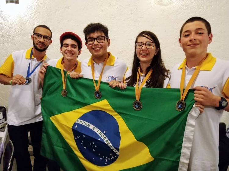 Brasil conquista primeiro lugar em olimpíada de astronomia
