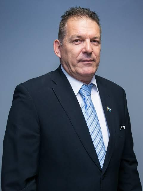 Empresário e vice-presidente do Grêmio é diagnosticado com Coronavírus