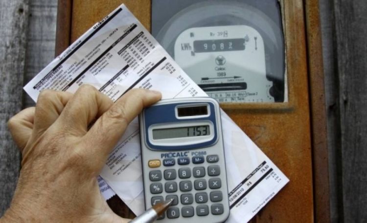 Indenização do governo às elétricas chega a conta de luz a partir de 2017