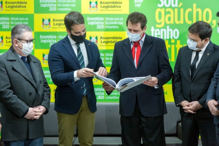 Orçamento do Estado para 2021 prevê déficit de mais de R$ 8 bilhões