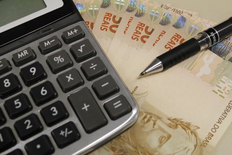 Fixada em 2%, taxa de juros do Copom é a menor da história