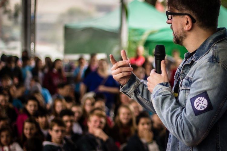 Aniversário da cidade será comemorado na Feira do Livro