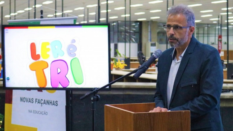 Estado lança aplicativo para estimular a alfabetização