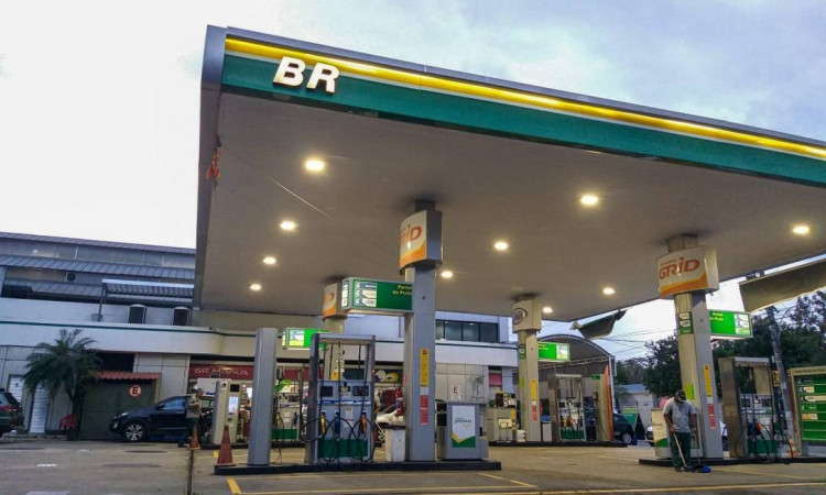 Petrobras afirma que preços dos combustíveis estão alinhados com o mercado internacional