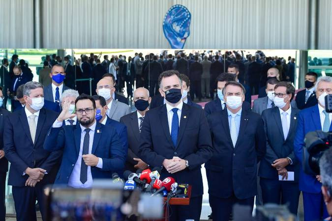 Criado comitê para atuar no combate à pandemia
