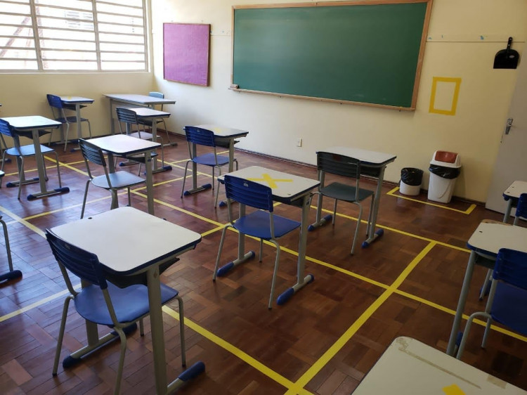 Retorno das aulas presenciais continua suspenso