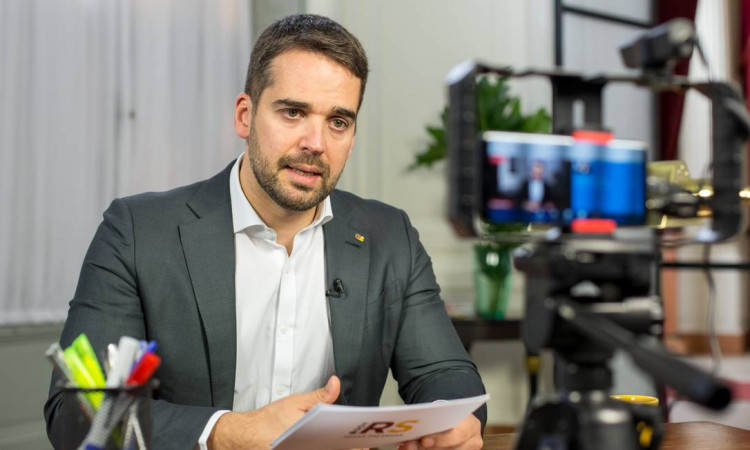 Governador sanciona lei que extingue pensões de ex-governadores