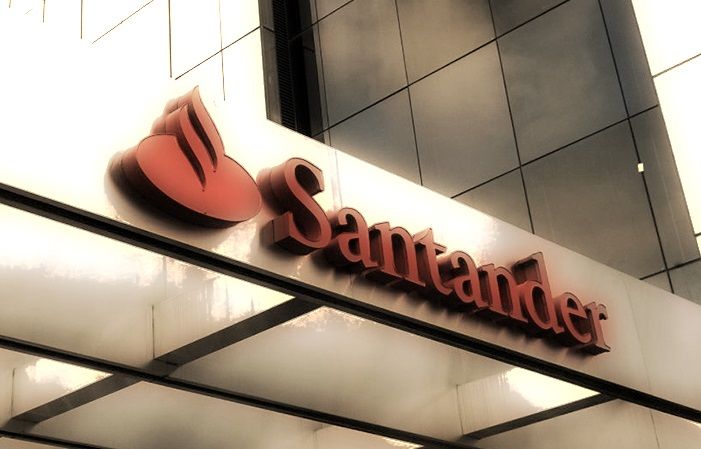 Banco Santander abre vagas de “trainees” para universitários