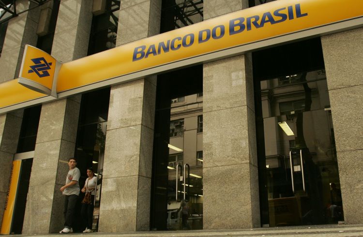 Banco do Brasil planeja demitir 18 mil funcionários