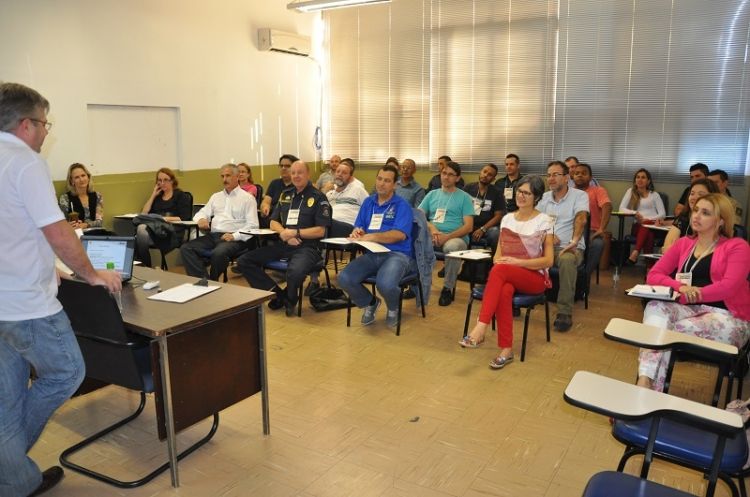 Detran oferece curso gratuito para professores do ensino fundamental